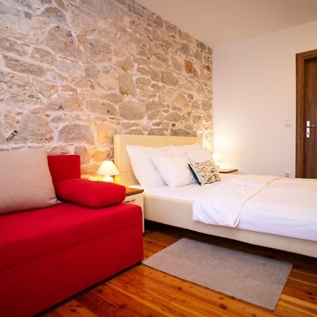 Apartments And Rooms Marino Trogir Habitación foto