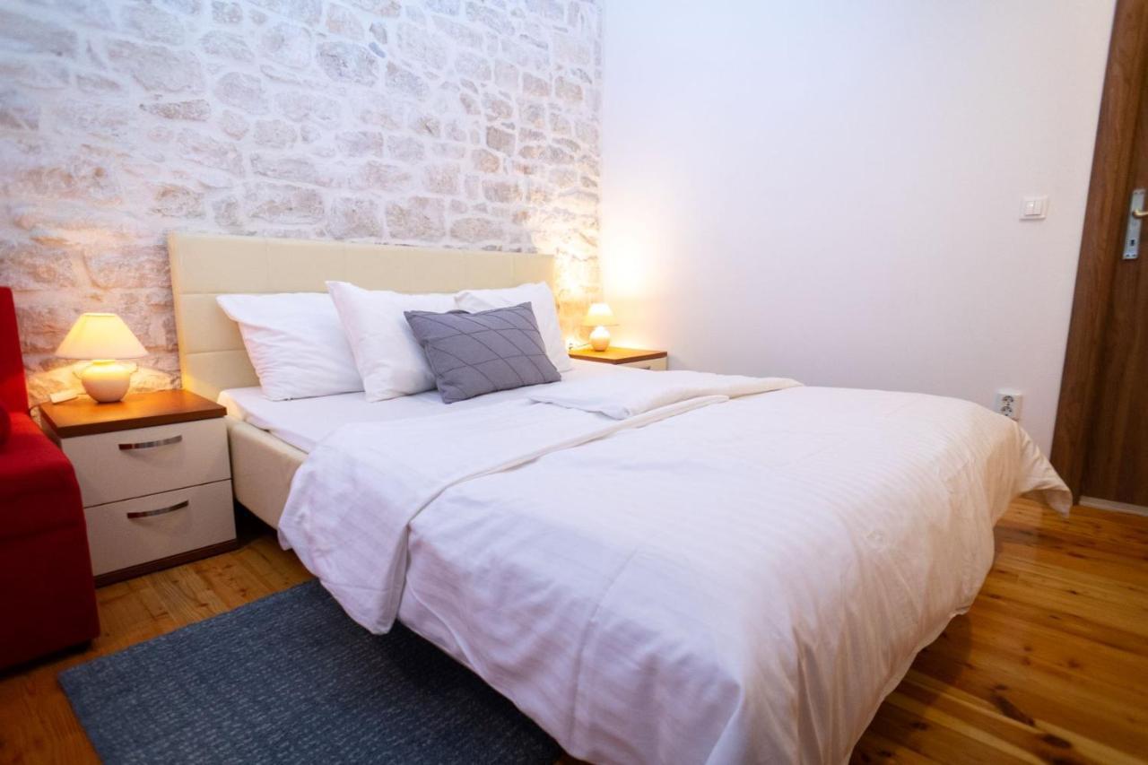 Apartments And Rooms Marino Trogir Exterior foto