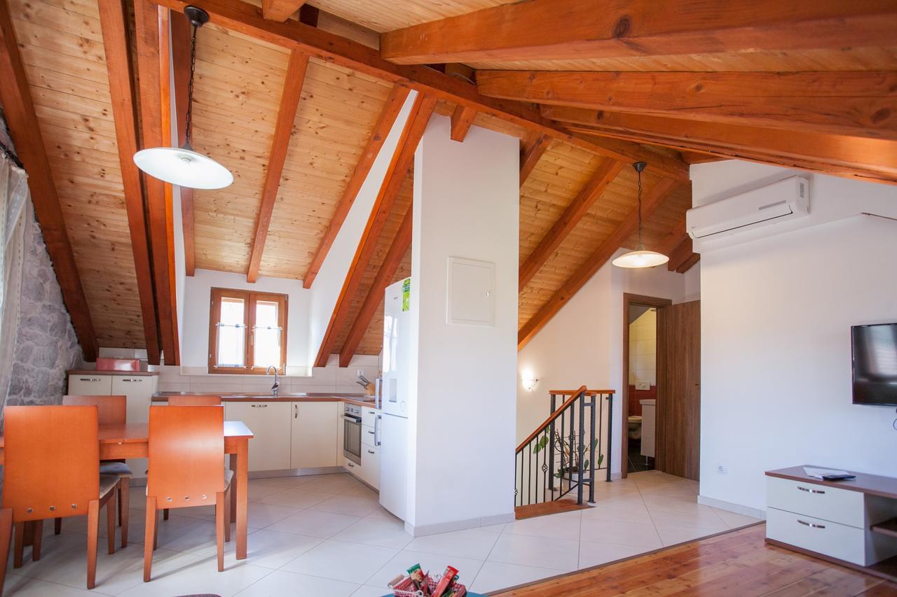 Apartments And Rooms Marino Trogir Exterior foto